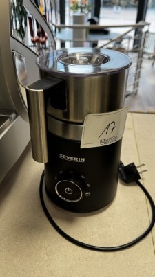 1 Milchaufschäumer Severin